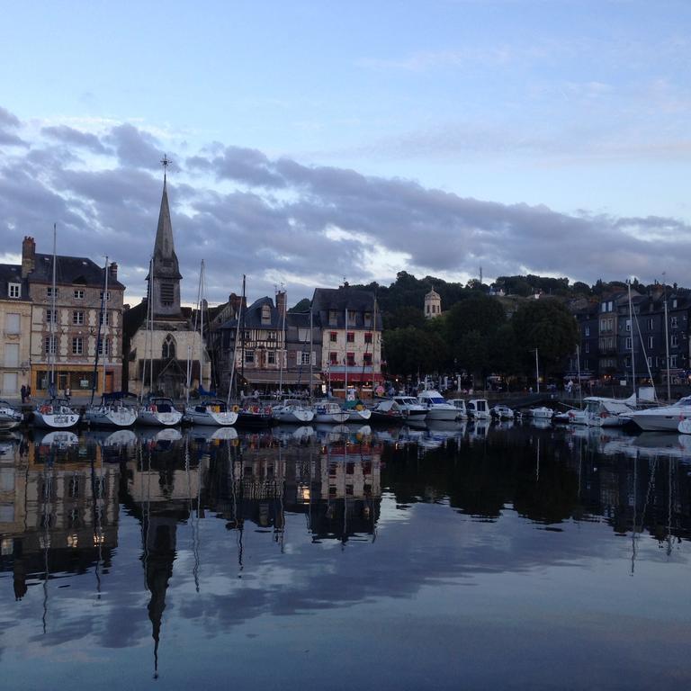 1Er Secret De Honfleur Appartement Kamer foto